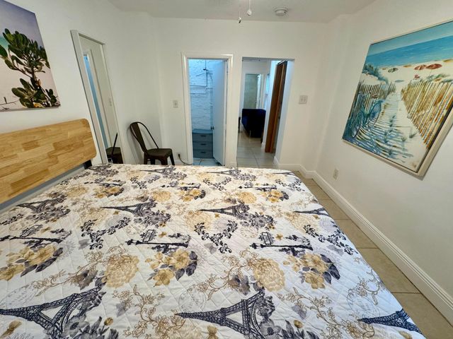 415 31st Street 1-6, West Palm Beach, FL 33407