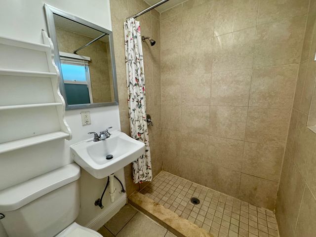 415 31st Street 1-6, West Palm Beach, FL 33407