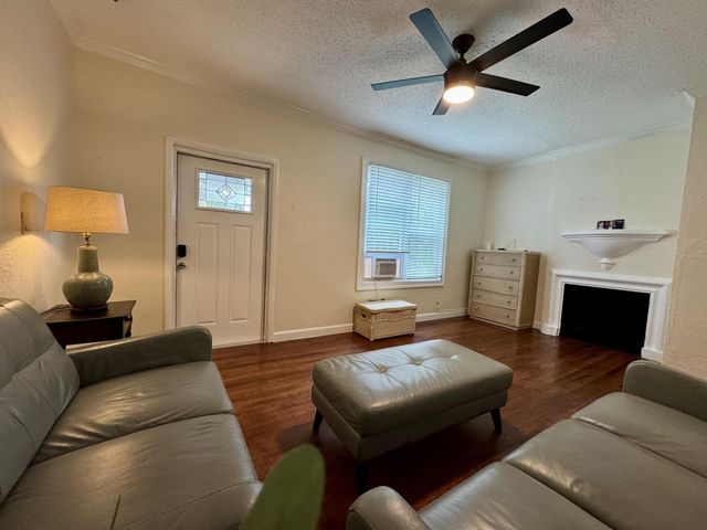 415 31st Street 1-6, West Palm Beach, FL 33407