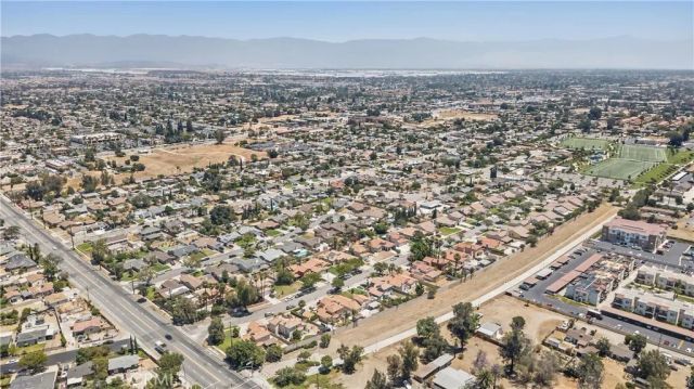 16145 Seville, Fontana, CA 92335