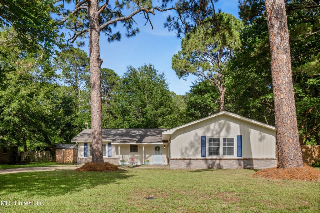 116 Braeburn Drive, Ocean Springs, MS 39564