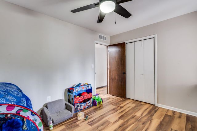 1302 N Taylor St, El Dorado, KS 67042