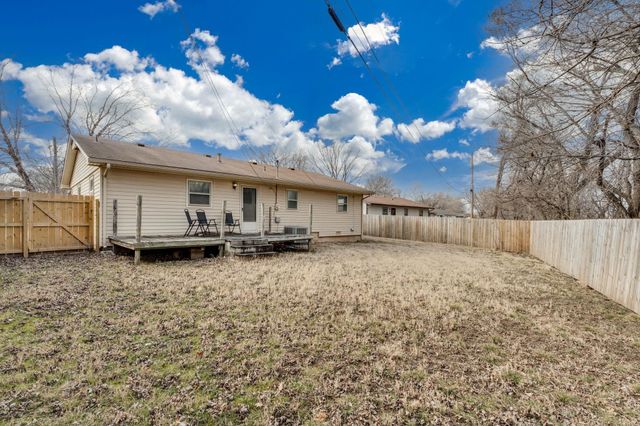1302 N Taylor St, El Dorado, KS 67042