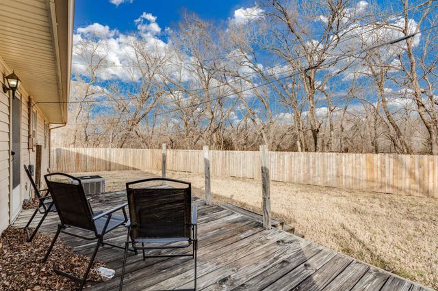 1302 N Taylor St, El Dorado, KS 67042