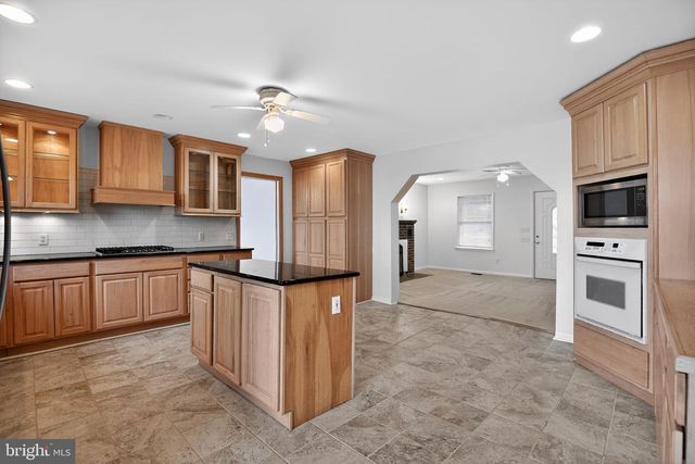 15185 POTOMAC RIVER DR, Cobb Island, MD 20625