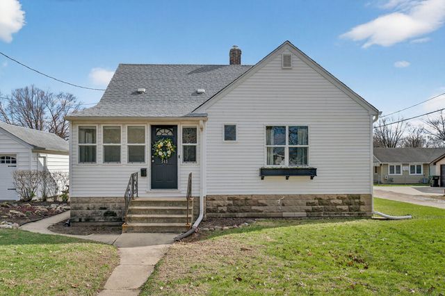 345 W Division Street, Coal City, IL 60416