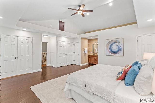 8 Balcon Estate, Creve Coeur, MO 63141