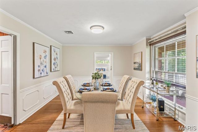 8 Balcon Estate, Creve Coeur, MO 63141