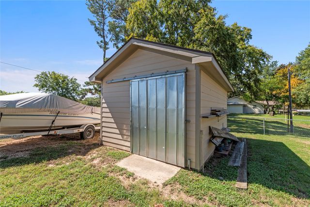 2312 Driftwood Drive, Tool, TX 75143