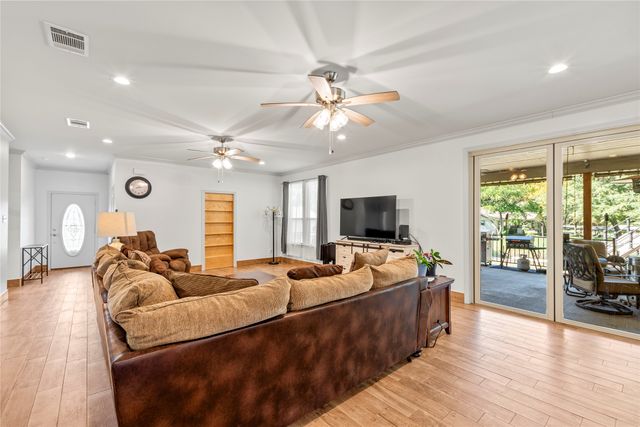 2312 Driftwood Drive, Tool, TX 75143