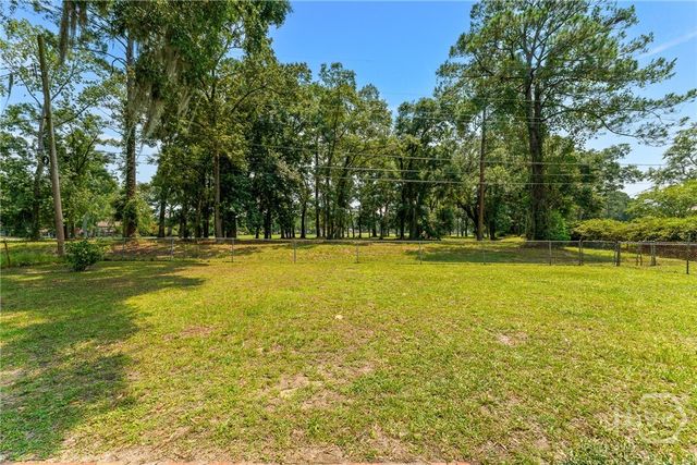 417 Willow Road, Savannah, GA 31419