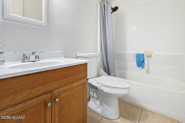 7455 E Desert Spring Drive, Tucson, AZ 85730