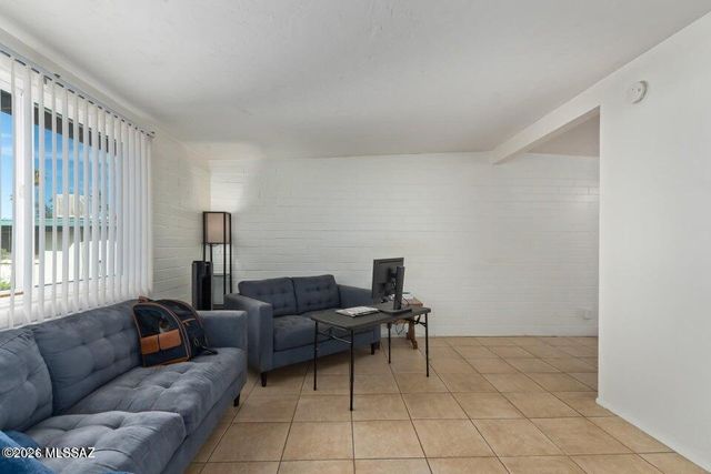 7455 E Desert Spring Drive, Tucson, AZ 85730