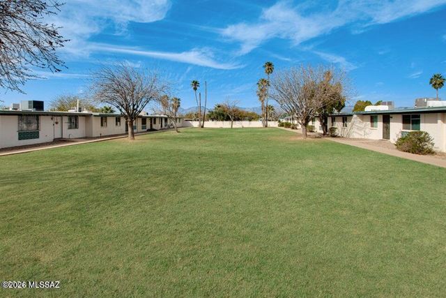 7455 E Desert Spring Drive, Tucson, AZ 85730