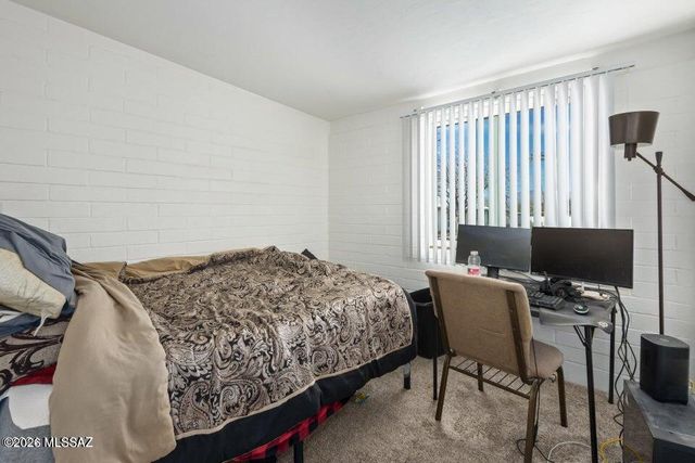 7455 E Desert Spring Drive, Tucson, AZ 85730