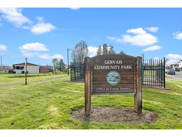 246 E HEMLOCK Dr, Gervais, OR 97026