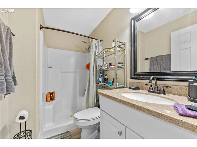246 E HEMLOCK Dr, Gervais, OR 97026