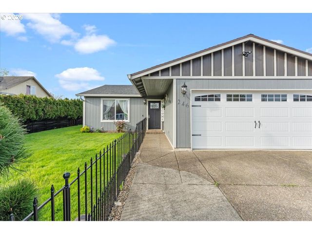 246 E HEMLOCK Dr, Gervais, OR 97026
