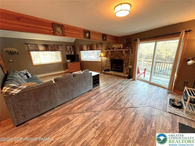 174 Teddyuscung Trail, Penn Forest Twp, PA 18210