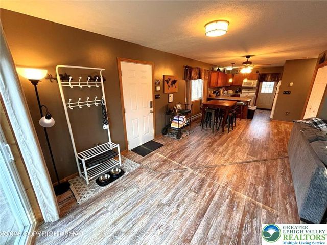 174 Teddyuscung Trail, Penn Forest Twp, PA 18210