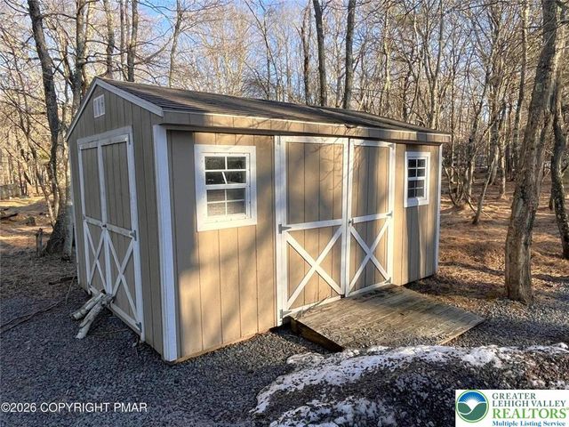 174 Teddyuscung Trail, Penn Forest Twp, PA 18210