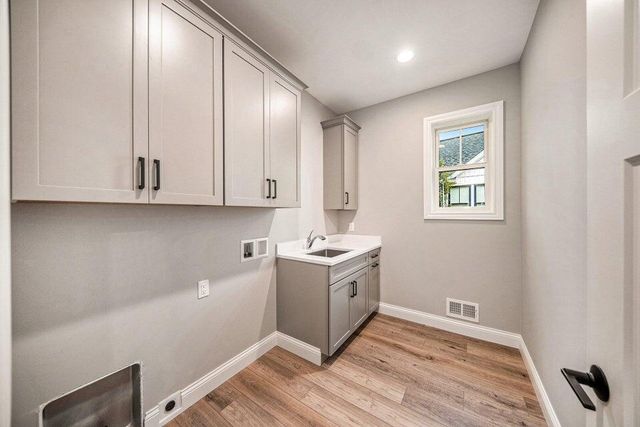 5182 Grande View Lane, Jackson, MI 49201