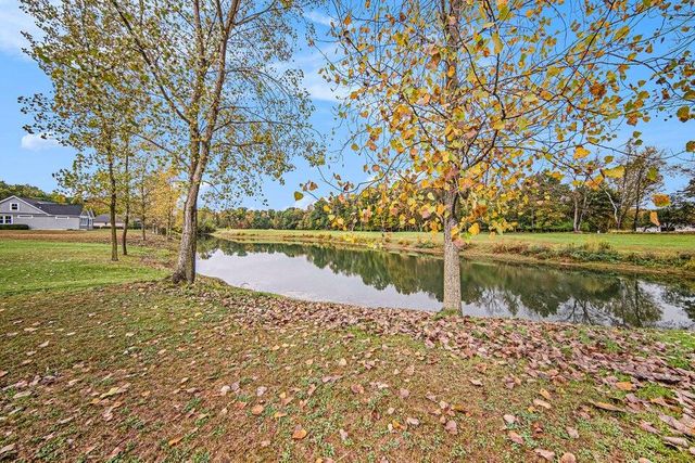 5182 Grande View Lane, Jackson, MI 49201