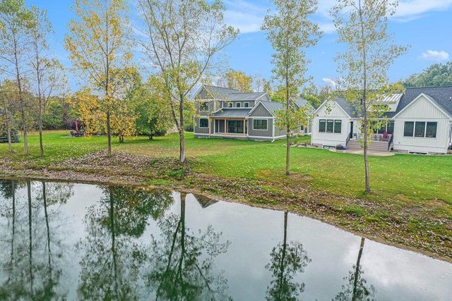 5182 Grande View Lane, Jackson, MI 49201