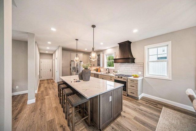 5182 Grande View Lane, Jackson, MI 49201