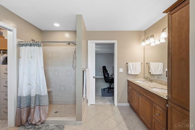7301 Cimmeron Drive, Liberty Twp, OH 45044