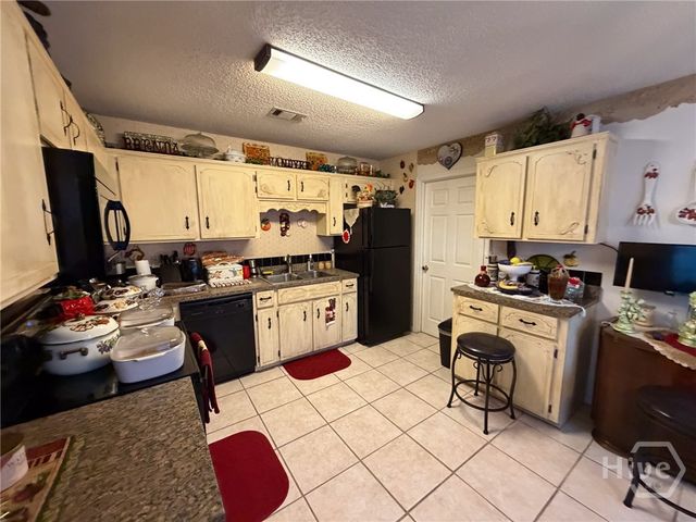 311 Sabreena Circle, Hinesville, GA 31313