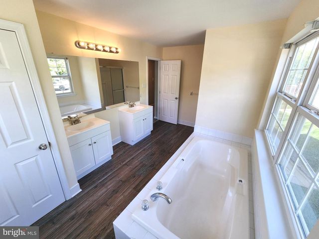 7 DUKES WAY, Feasterville Trevose, PA 19053