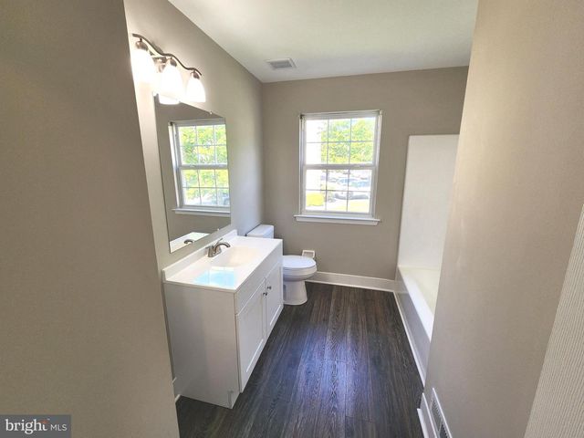 7 DUKES WAY, Feasterville Trevose, PA 19053
