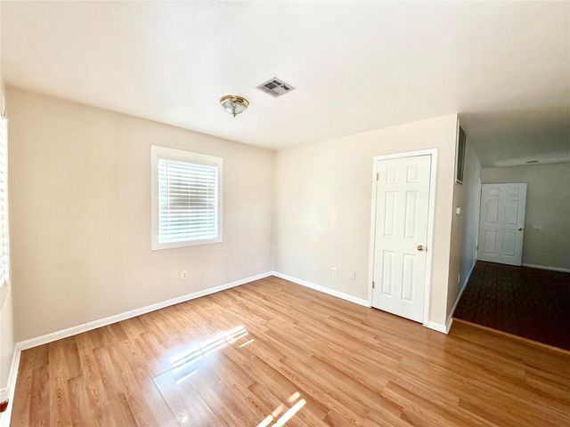 4275 Bethel Boulevard, Houston, TX 77092