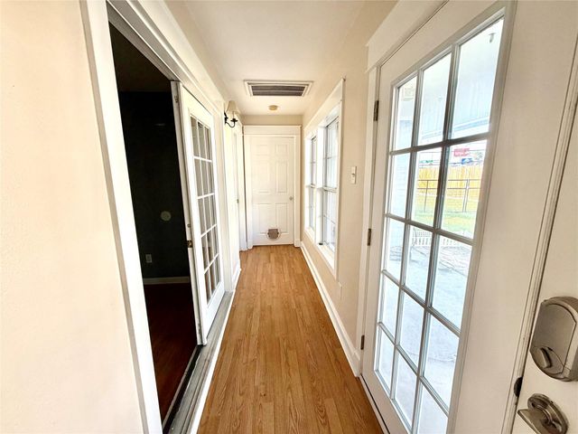 4275 Bethel Boulevard, Houston, TX 77092