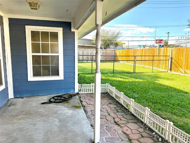 4275 Bethel Boulevard, Houston, TX 77092