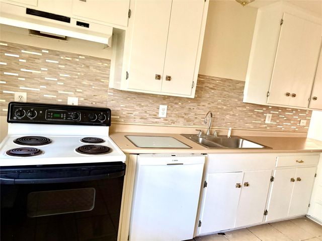 4275 Bethel Boulevard, Houston, TX 77092