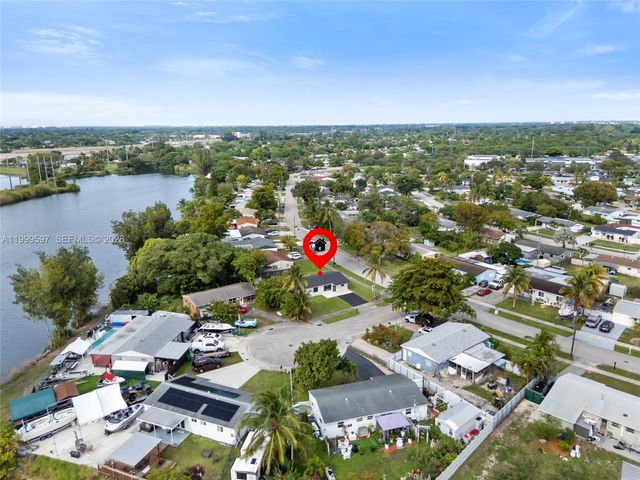 2401 SW 45th Ave, Fort Lauderdale, FL 33317