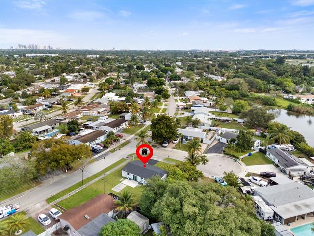 2401 SW 45th Ave, Fort Lauderdale, FL 33317