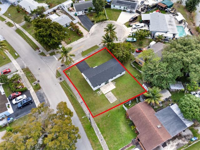 2401 SW 45th Ave, Fort Lauderdale, FL 33317