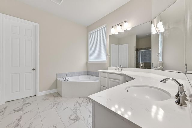 4018 Martin Ridge Drive, Manvel, TX 77578