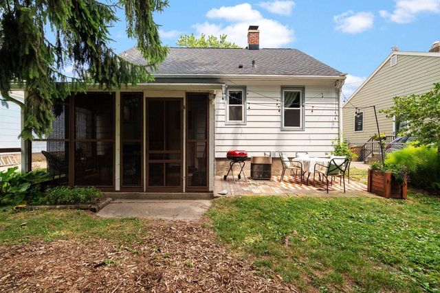 2625 East Lawn Court, Madison, WI 53704