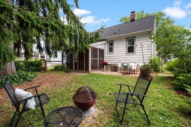 2625 East Lawn Court, Madison, WI 53704