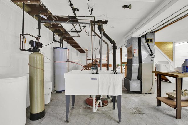 W150S6441 Spring LANE, Muskego, WI 53150