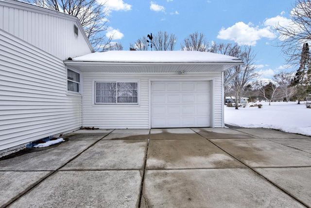 W150S6441 Spring LANE, Muskego, WI 53150