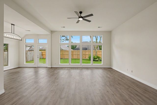 1414 Laura Hills Lane, Spring, TX 77386