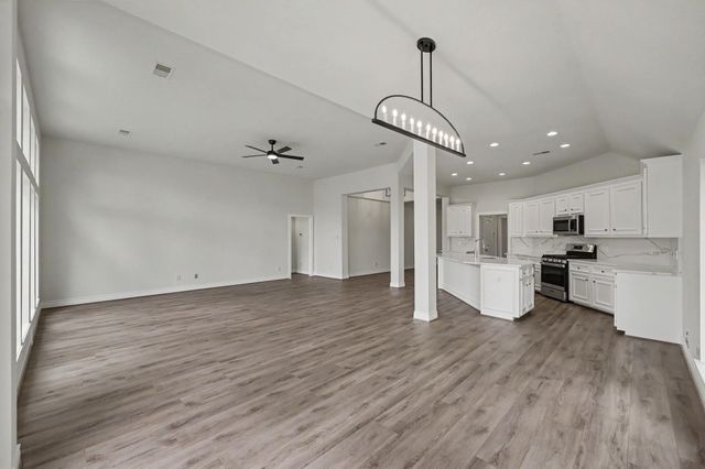 1414 Laura Hills Lane, Spring, TX 77386