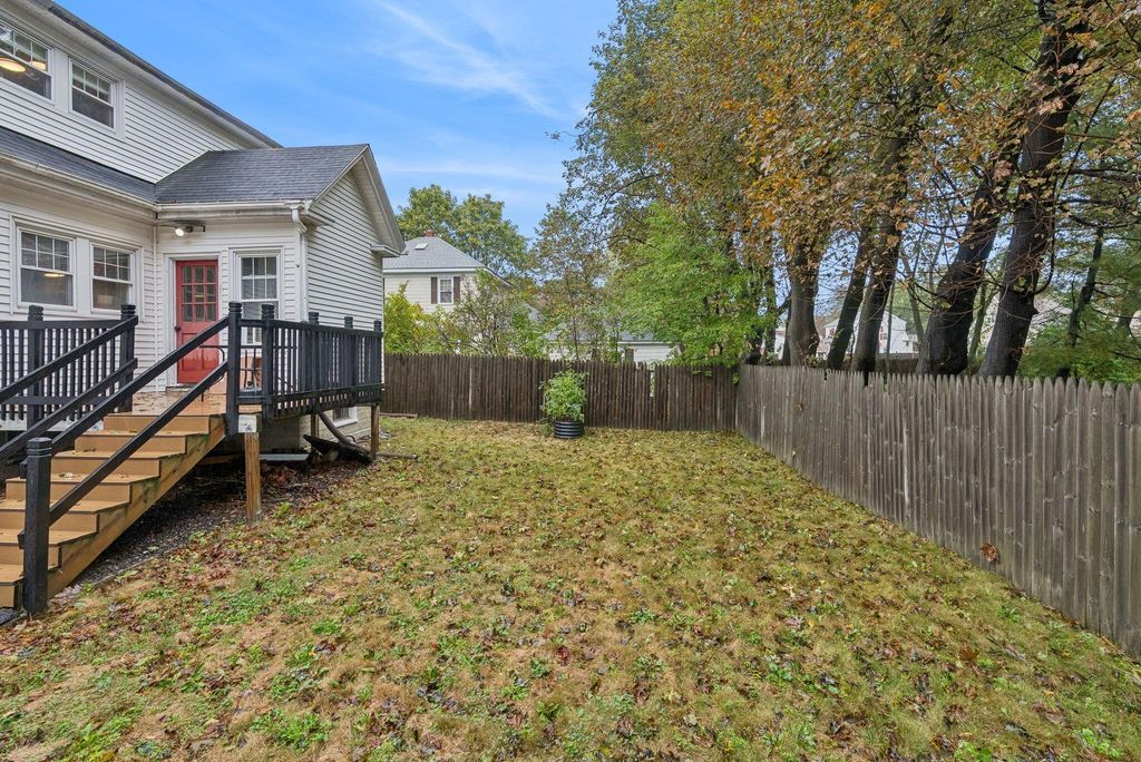21 Edwards Street, Portland, ME 04102 — photo 5