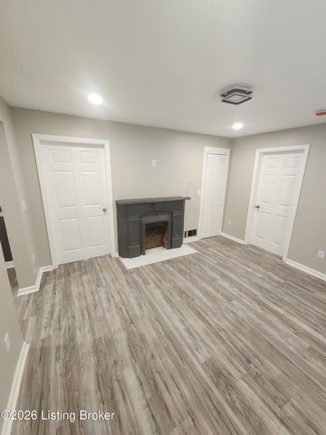 2142 Duncan St, Louisville, KY 40212