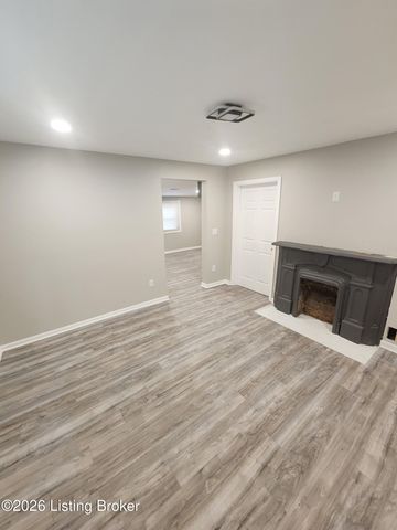 2142 Duncan St, Louisville, KY 40212